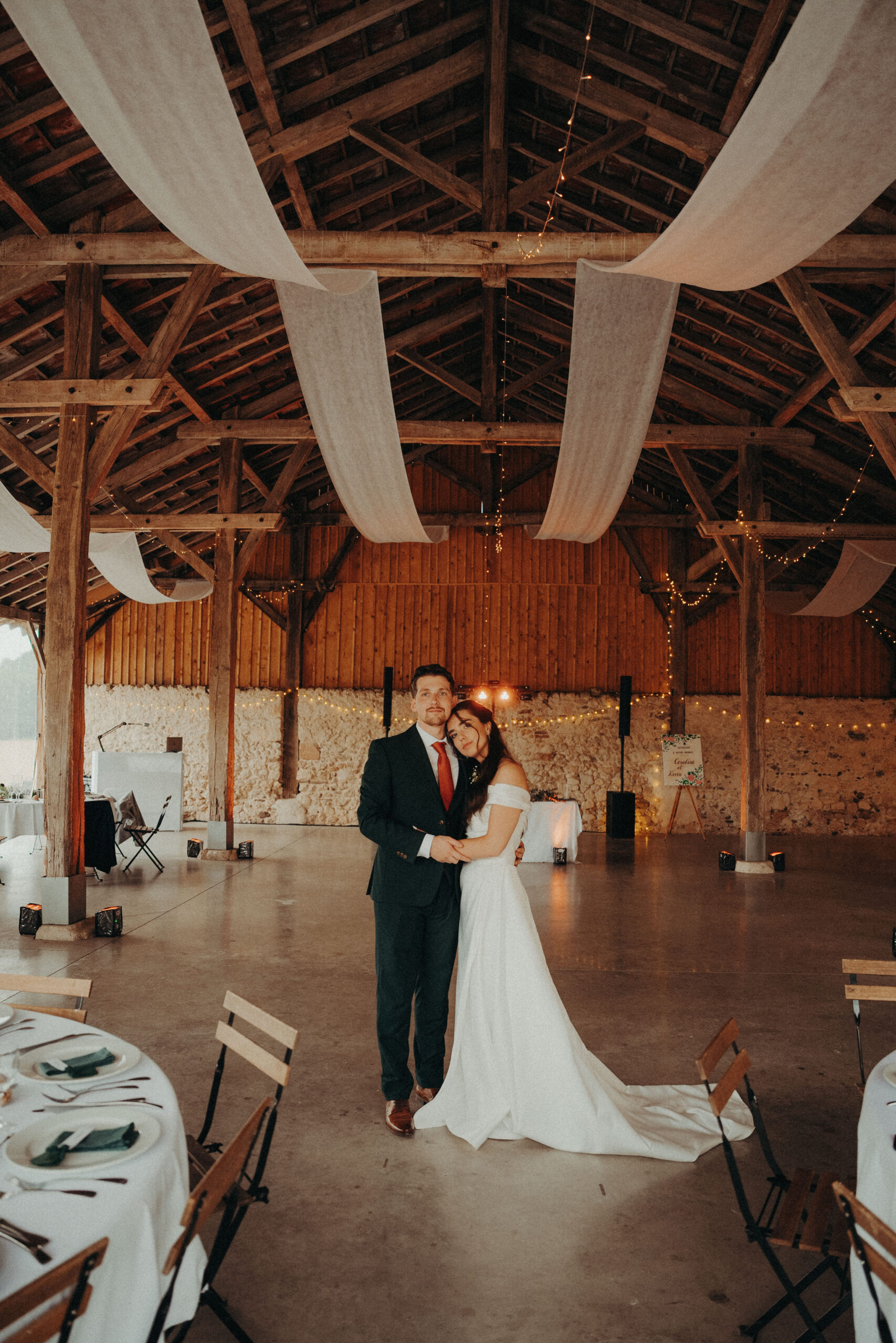 Coraline & Kévin - Mariage réalisé par KeepHeart Wedding planeuse, décoratrice intérieur et évenementiel à La Métairie du Château, Haute-Garonne - Crédit photo : Pleins souvenirs