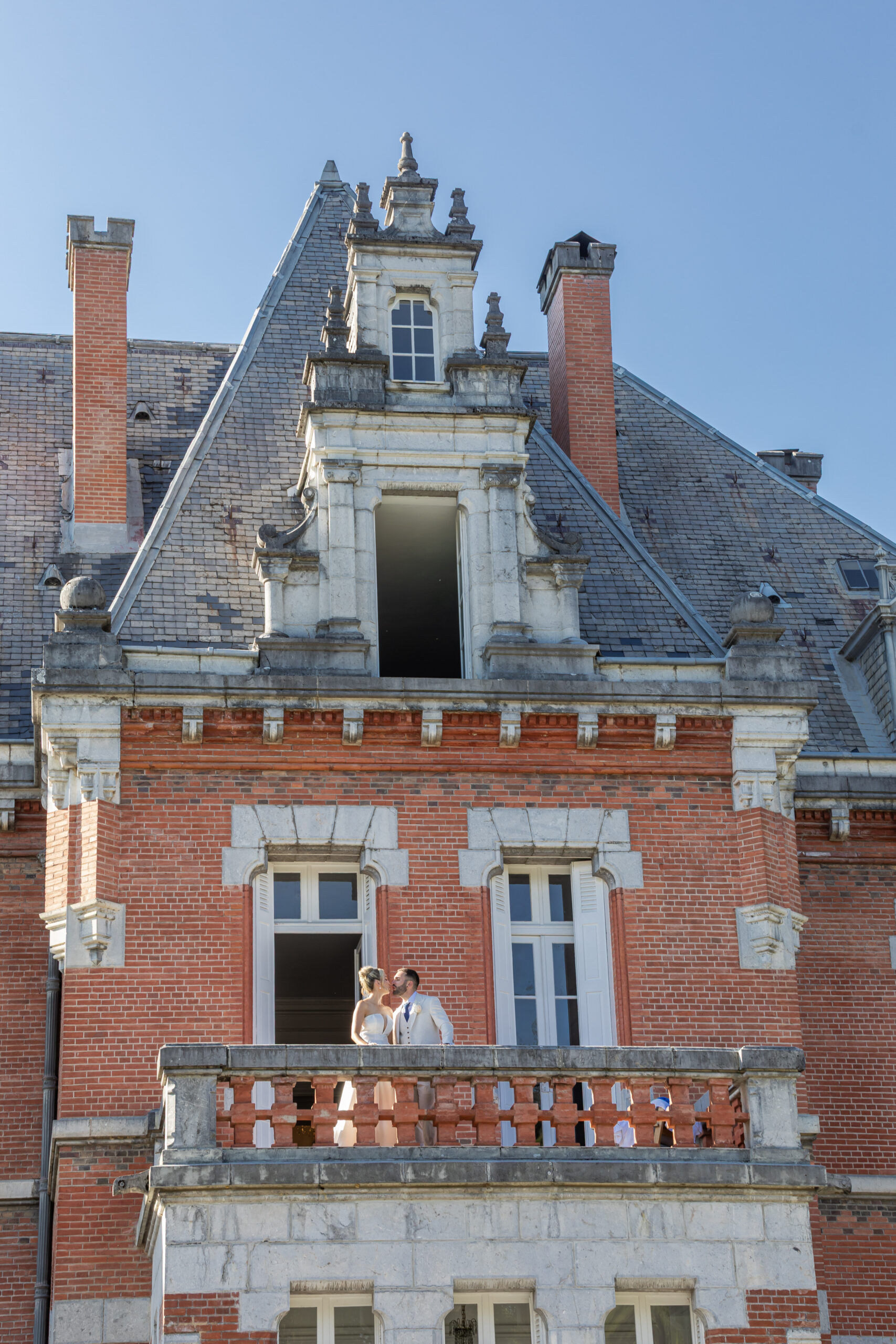 Ciara & Laurent - Mariage réalisé par KeepHeart Wedding planeuse, décoratrice intérieur et évenementiel à Château St Michel, Saint Lizier, Ariège - Crédit photo : Camille Espigat-Cancé